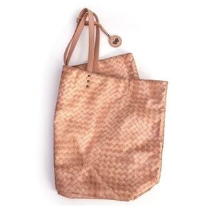 Bottega Veneta Xtra Large Beach Tote